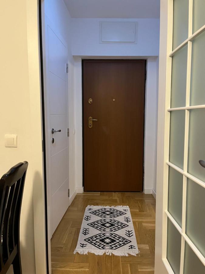 Yellowhouse Pristina Exterior foto
